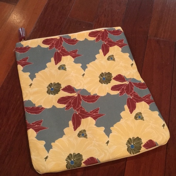 Rachel Pally reversible clutch purse - Picture 2 of 4